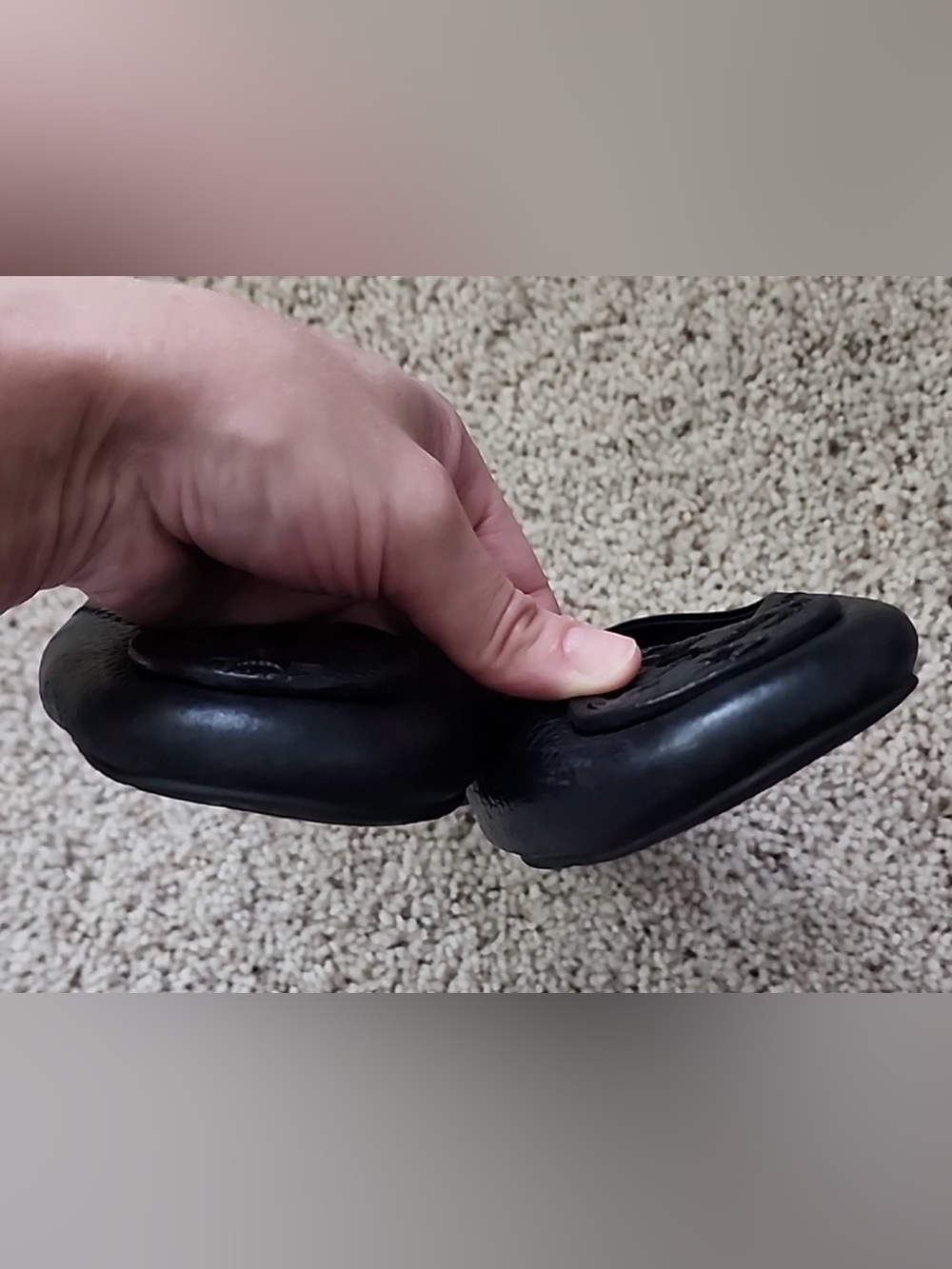 Tory Burch Black Reva Ballet Flats | Leather Logo Flats | Size 9 - Picture 3 of 4